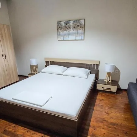 Yan Center - Perfect For Families And Seniors